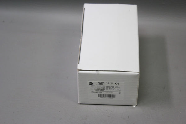 1 NEW BOX OF 10 ALLEN BRADLEY 5 BLADE SOCKETS 700-HN221 SER. B