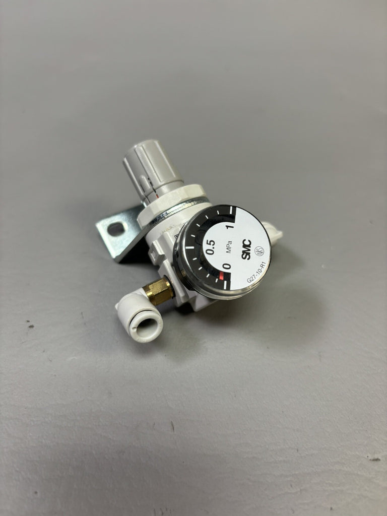 SMC AR10-M5BG-A Pneumatic Regulator, Supply: 1.0MPa, Set: 0.05-0.7MPa, M5x0.8