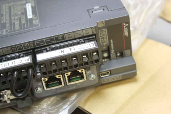 NEW MITSUBISHI MELSERVO SERVO DRIVE MR-J4-40TM1-EIP