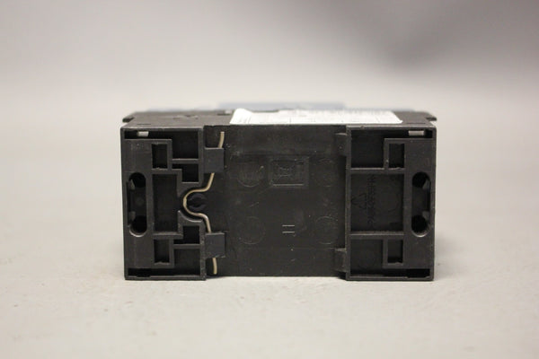 UNUSED SIEMENS SIRIUS CIRCUIT BREAKER 3RV2011-0CA10