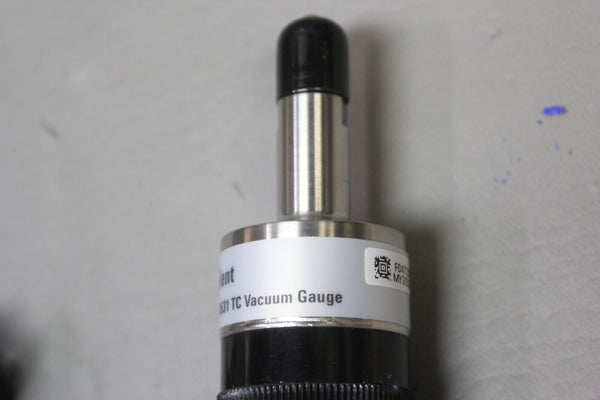 NEW DIGIVAC 215V VACUUM PROCESS CONTROLLER WITH AGILENT 0531 THERMOCOUPLE GAUGE