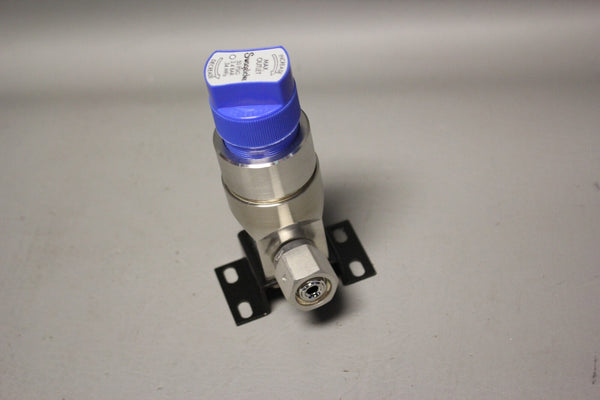 UNUSED SWAGELOK HIGH FLOW GAS PRESSURE REGULATOR SS-HFM3B-VCR4-P1-B 500PSI