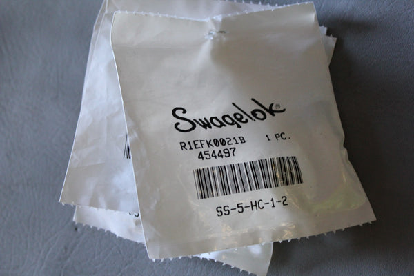 NEW LOT OF 5 SWAGELOK HOSE BARBS SS-5-HC-1-2