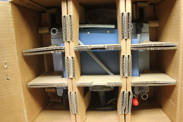 NEW VACUUBRAND ME 8 VACUUM DIAPHRAGM PUMP 696183