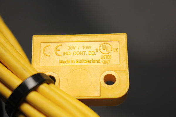 1PC Pilz 524122 W/ Pilz 514120 Safety Switch + CABLE