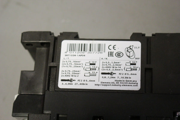 2 UNUSED SIEMENS POWER CONTACTORS WITH AUX BLOCKS 3RT1034-1AP04 & 3RH1921-1HA22