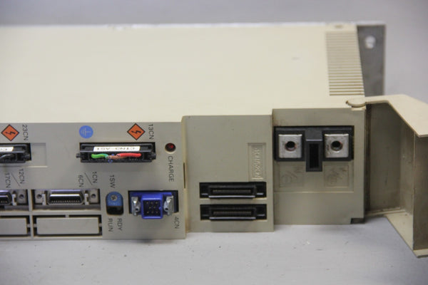 YASKAWA DRIVEPACK SERVO UNIT SGDC-020202ARB