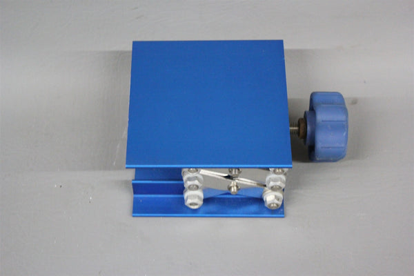 VWR 4" BLUE LAB JACK