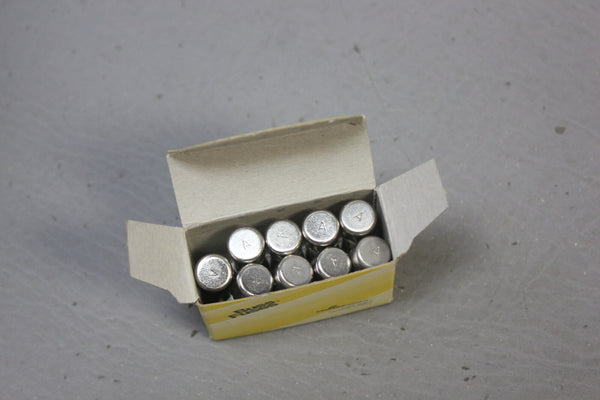 1 BOX OF 9 NEW BUSSMANN BUSS FNQ-R-1-1/2 FUSES