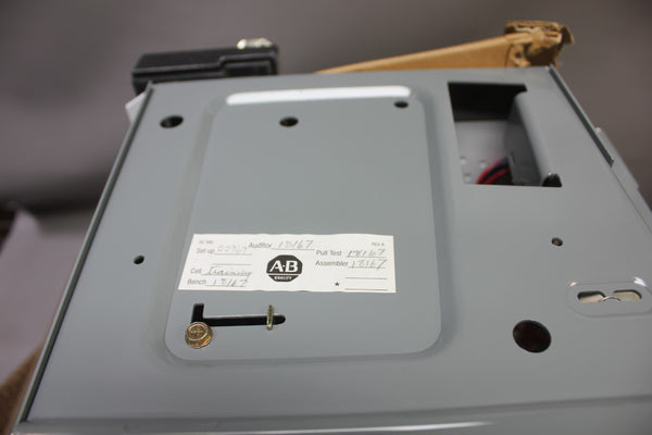 UNUSED ALLEN BRADLEY 2113 CIRCUIT BREAKER COMBINATION STARTER 2113B