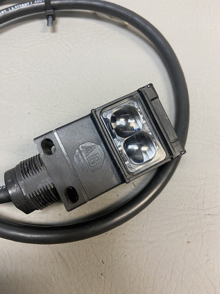 ALLEN BRADLEY PHOTOSWITCH PHOTOELECTRIC SENSOR 60-2728-1