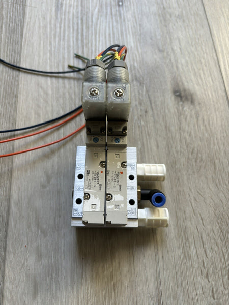 2- SMC SOLENOID VALVE BLOCK VQZ2151-5YZB1-Q 0.15-0.7 MPa