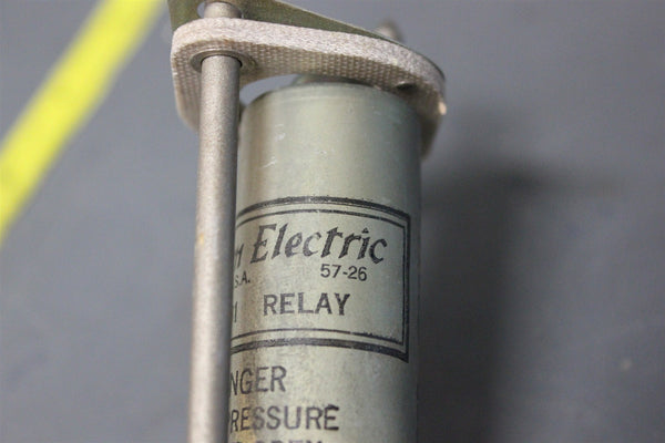 VINTAGE WESTERN ELECTRIC RELAY WITH HOUSING D163781