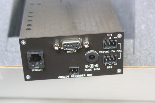 NEW DIGIVAC 215V VACUUM PROCESS CONTROLLER WITH AGILENT 0531 THERMOCOUPLE GAUGE