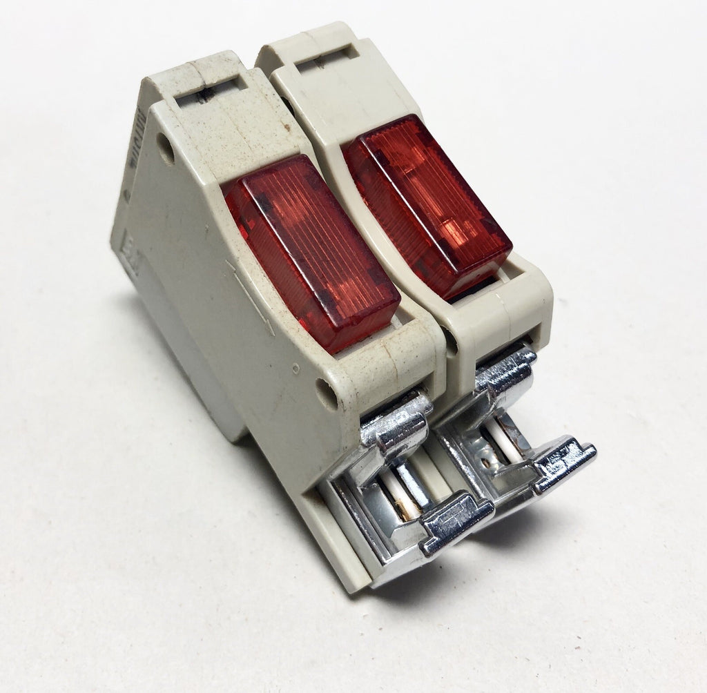 2 Telemecanique Motion Sensors XND-C2014 XNDC2014