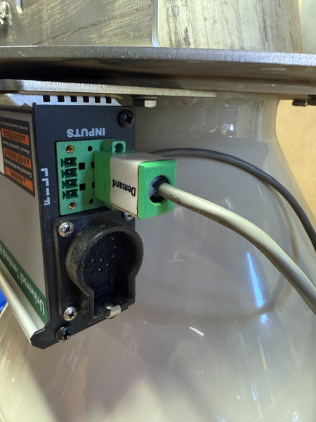 CONAIR  DL Series Material Feeder with UTB-24-D Terminal Box Hopper DL 12 Vacuum