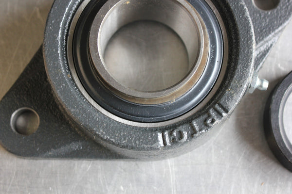 NEW IPTCI 2 BOLT FLANGE BEARING NFL210
