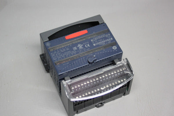 GE FANUC VERSAMAX PLC MODULE WITH CARRIER IC200MDL940K IC200CHS002J