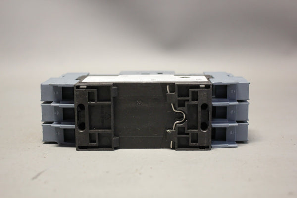 UNUSED SIEMENS SIRIUS CIRCUIT BREAKER 3RV2811-4AD10