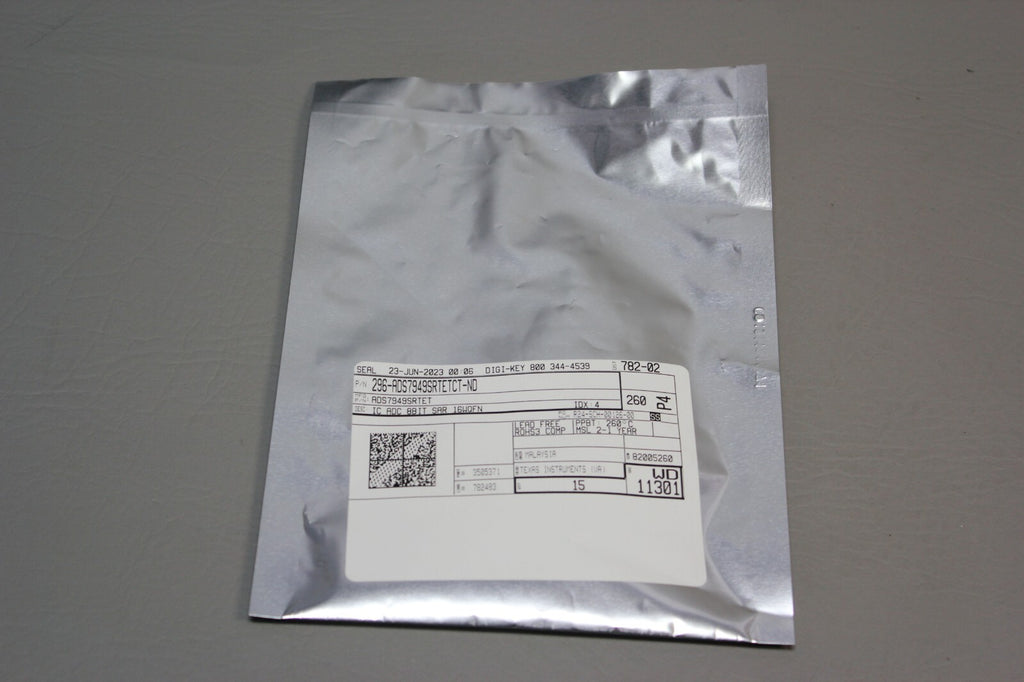 15 NEW TI IC ADC IC 8BIT SAR 16WQFN ADS7949SRTET