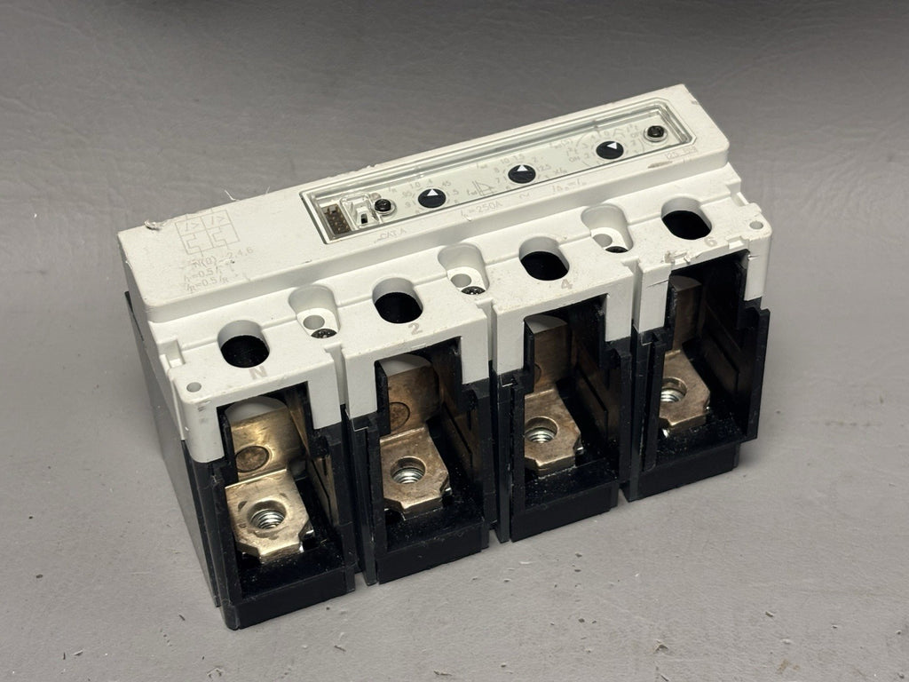 Siemens  250A  Circuit Breaker trip unit  3VL9325-6BH45