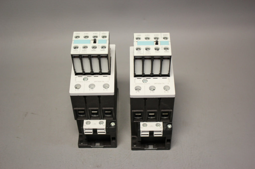2 UNUSED SIEMENS POWER CONTACTORS WITH AUX BLOCKS 3RT1034-1AP04 & 3RH1921-1HA22