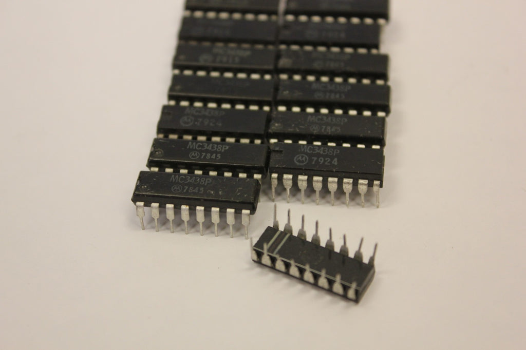 MOTOROLA 16 PIN Dip-16 sockets MC3438P NEW