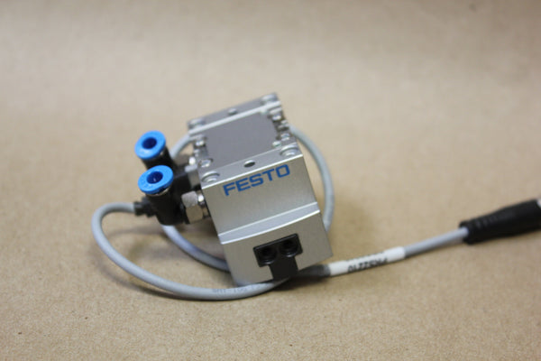 FESTO  PNEUMATIC GRIPPER CYLINDER  P/N: HGPT-20-A-B (19)