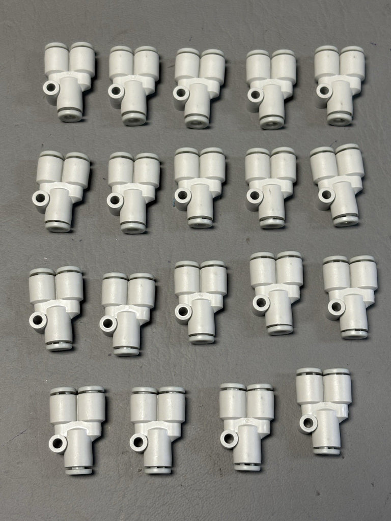 19- KJU04-00 Union Y 4mm Fitting