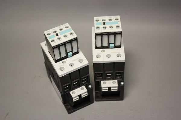 2 UNUSED SIEMENS POWER CONTACTORS WITH AUX BLOCKS 3RT1034-1AP04 & 3RH1921-1HA22