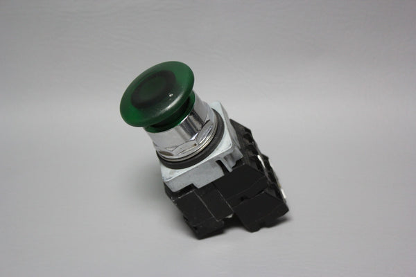 SIEMENS GREEN OIL TIGHT MUSHROOM HEAD PUSH BOTTON 52PP7ESUB W/ 52BAU