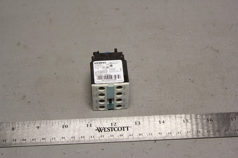 Unused SIEMENS AUXILIARY SWITCH CONTACT BLOCK 3RH1921-1HA22