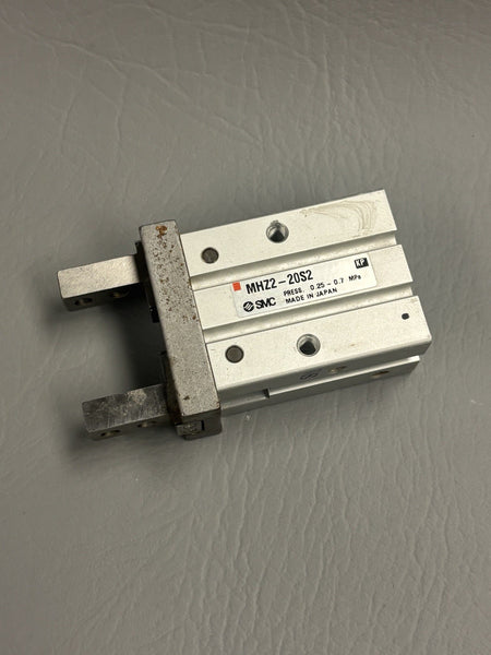 SMC Parallel Style Gripper MHZ2-20S2 0.25~0.7 MPa