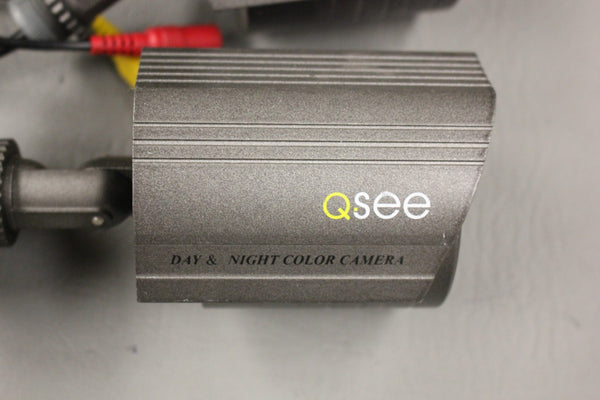LOT OF 2 Q-SEE DAY & NIGHT COLOR CAMERA QM7008B