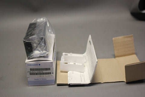 NEW YOKOGAWA TEMPERATURE CONTROLLER UT150-AN