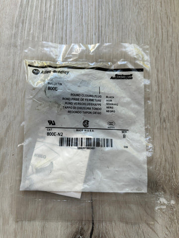 Allen Bradley 800E-N2 ROUND Closing Plug BLACK