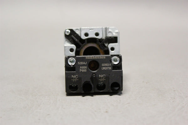 Unused SIEMENS OIL-TIGHT GREEN PUSH-BUTTON 52PM8B2J