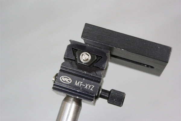 NEWPORT LINEAR STAGE WITH OPTICAL BASE PLATE MT-XYZ BP-2