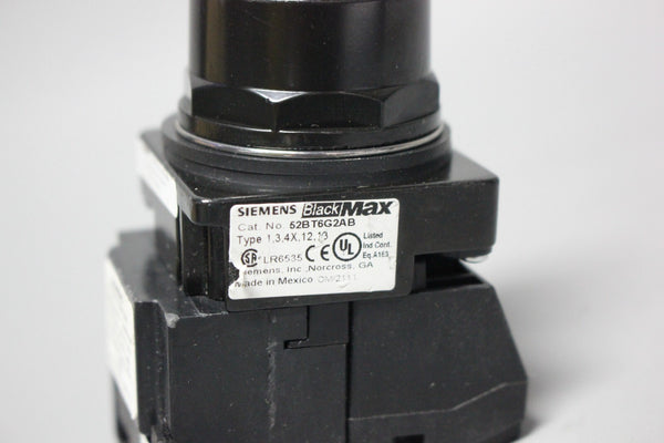 SIEMENS ILLUMINATED RED LED PUSH BOTTON 52BT6G2AB W/52AATG2B AND 52BJK