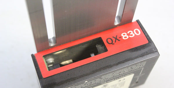 MICROSCAN  QX-830 LASER BARCODE SCANNER WITH MOUNT FIS-0830-1004G