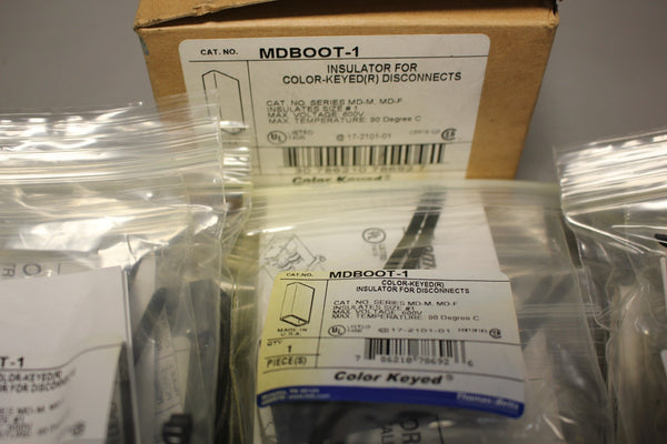 NEW LOT OF 10 THOMAS AND BETTS COLOR KEYED INSULATORS MDBOOT-1