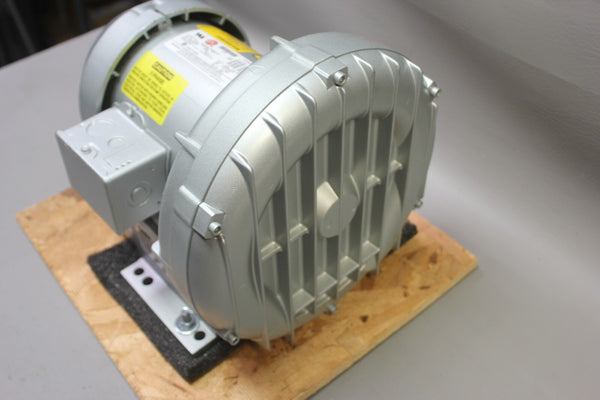 NEW GAST REGENAIR AIR BLOWER R3305A-1