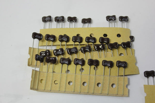 20 PCS 30±2% CD100V Capacitor lot 