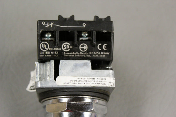 SIEMENS 52PR8W2G OIL TIGHT RED PUSHBUTTON