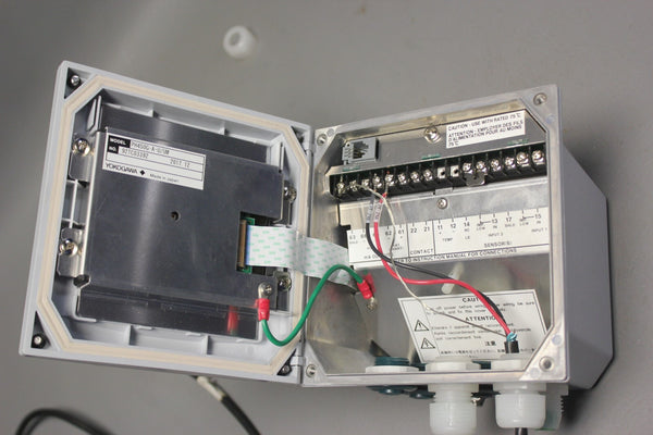 YOKOGAWA PH/ORP CONVERTER EXAxt450 P/N: PH450G