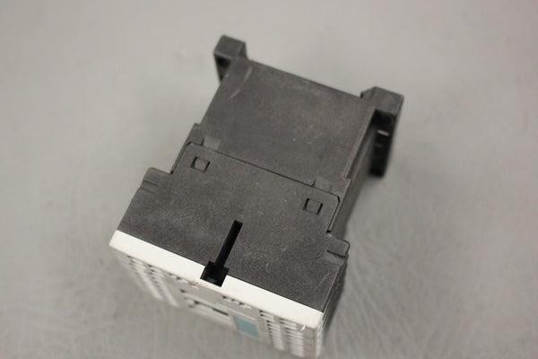 SIEMENS SIRIUS AUXILIARY CONTACTOR 3RH1131-2AK60