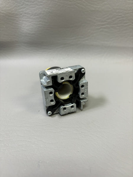 SIEMENS OIL TIGHT PUSH BUTTON NONILLUMINTED YELLOW CAP 52PM8B4