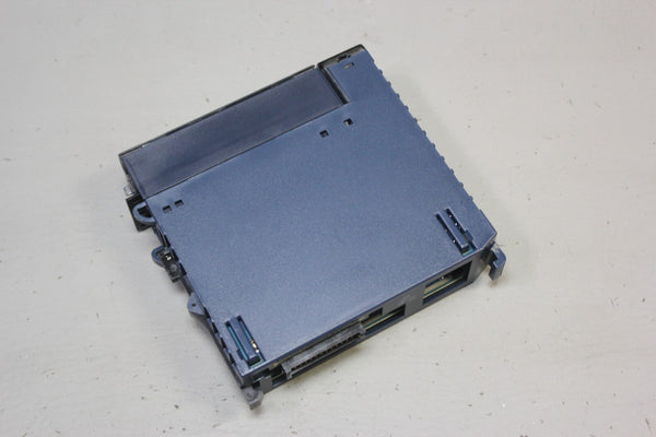 GE 	32PT DIGITAL LOGIC PLC MODULE IC694MDL660-CC