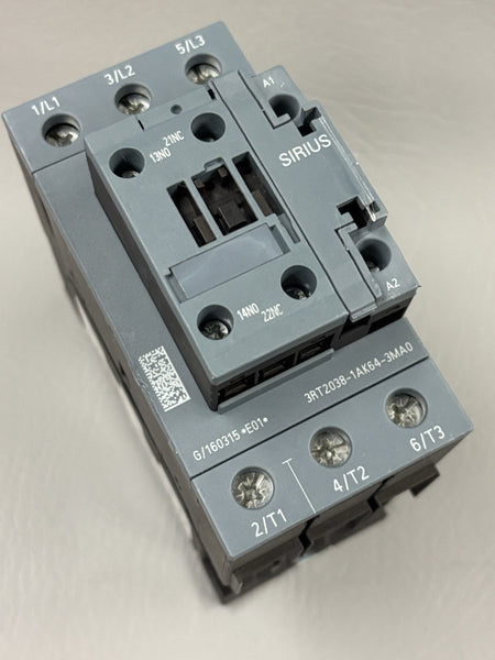 UNUSED SIEMENS POWER CONTACTOR 3RT2038-1AK64-3MA0