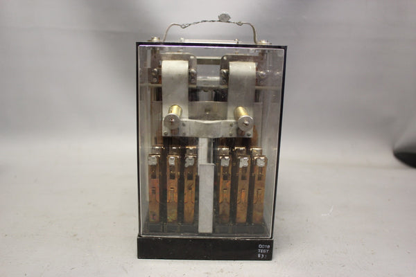 UNUSED GRS SIZE 2 DC RELAY A82-330